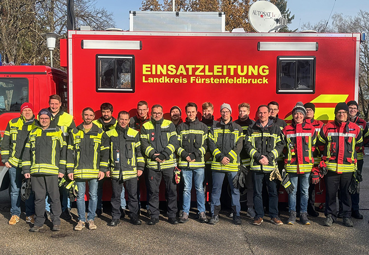 Die neuen Führungsassistent*innen der Ortsfeuerwehren des Landkreises